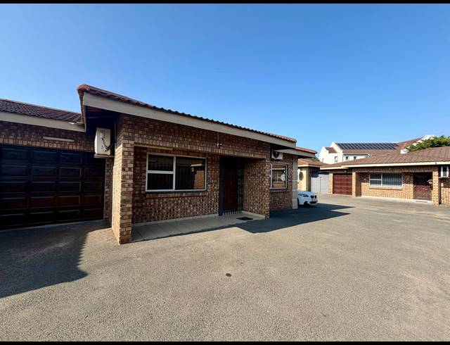 2 BEDROOM SECTIONAL TITLE FOR SALE IN ARBORETUM